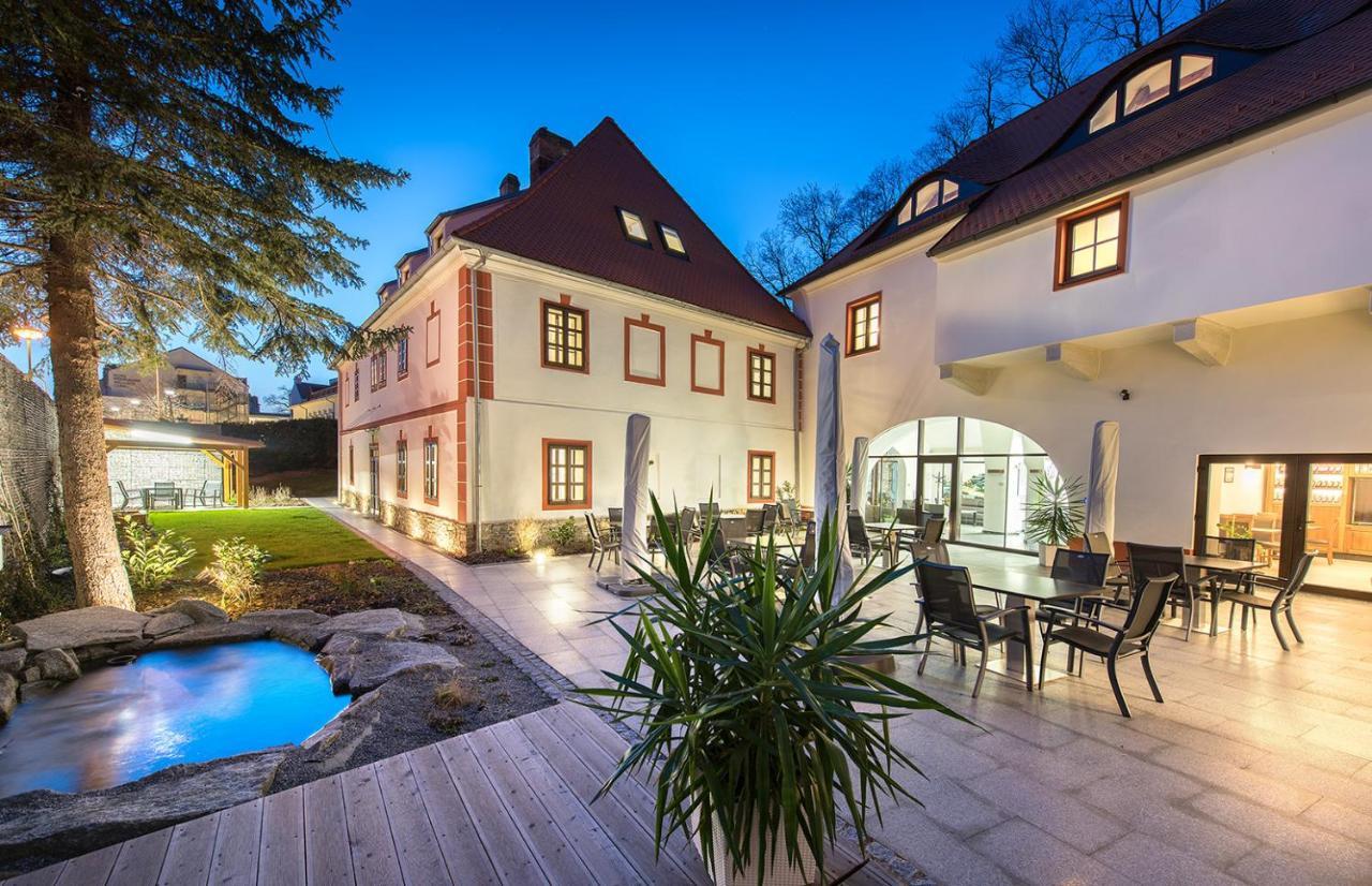 Residence Hluboka Hluboká nad Vltavou Exterior foto